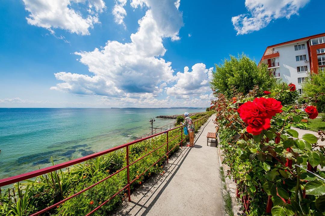 Panorama Marina Fort Beach - Premium Apartments Sea Viev Sveti Vlas Bagian luar foto