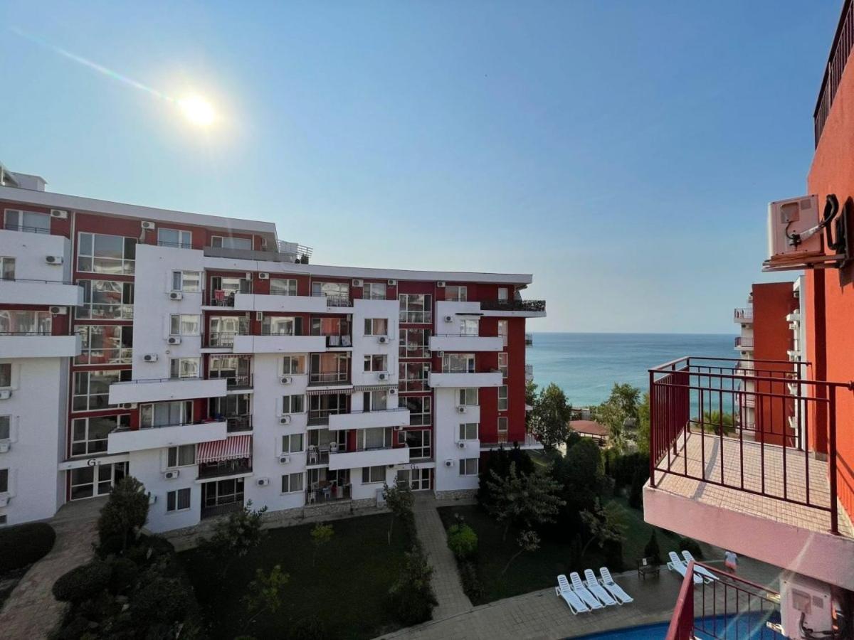 Panorama Marina Fort Beach - Premium Apartments Sea Viev Sveti Vlas Ruang foto